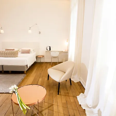Hotell L'hotel Particulier 4*